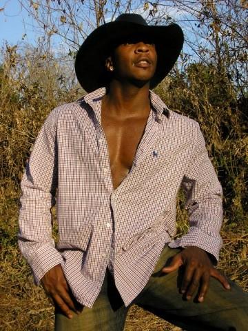 https://cdn.indiemusicreviews.net/images/saddle-brown-the-future-of-country-music.jpg