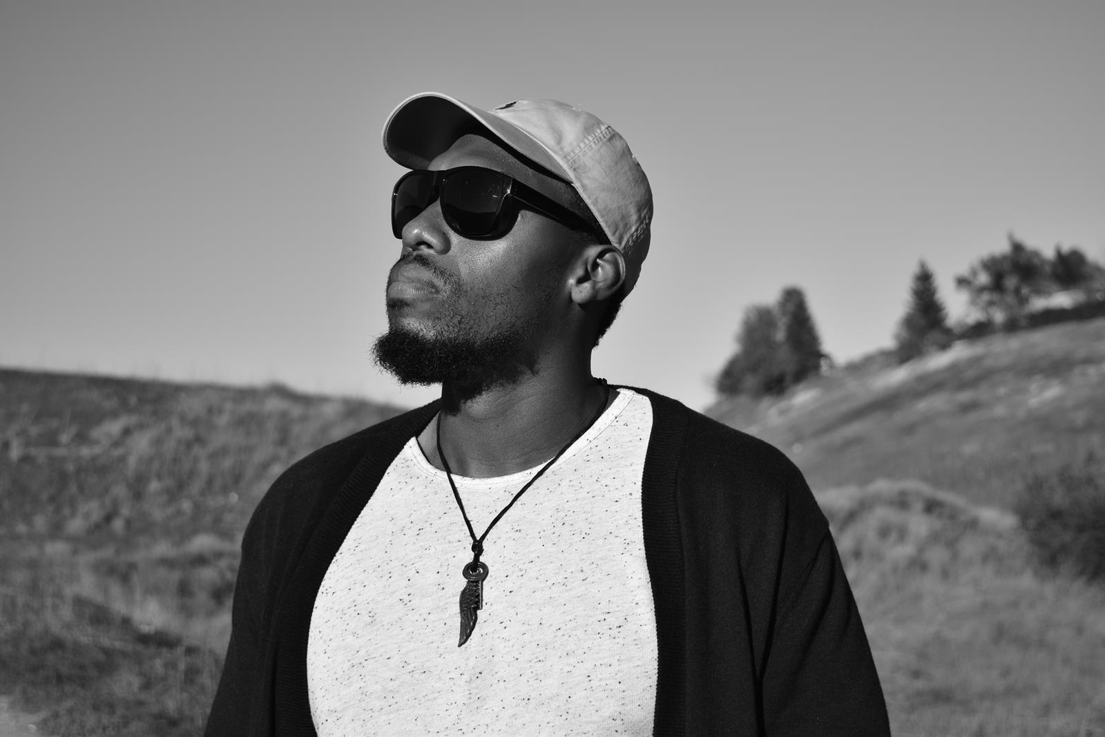 https://cdn.indiemusicreviews.net/images/shining-the-bright-light-of-encouragement-through-dark-tunnels-ish-illa-uplifts-listeners-with-new-single.jpg