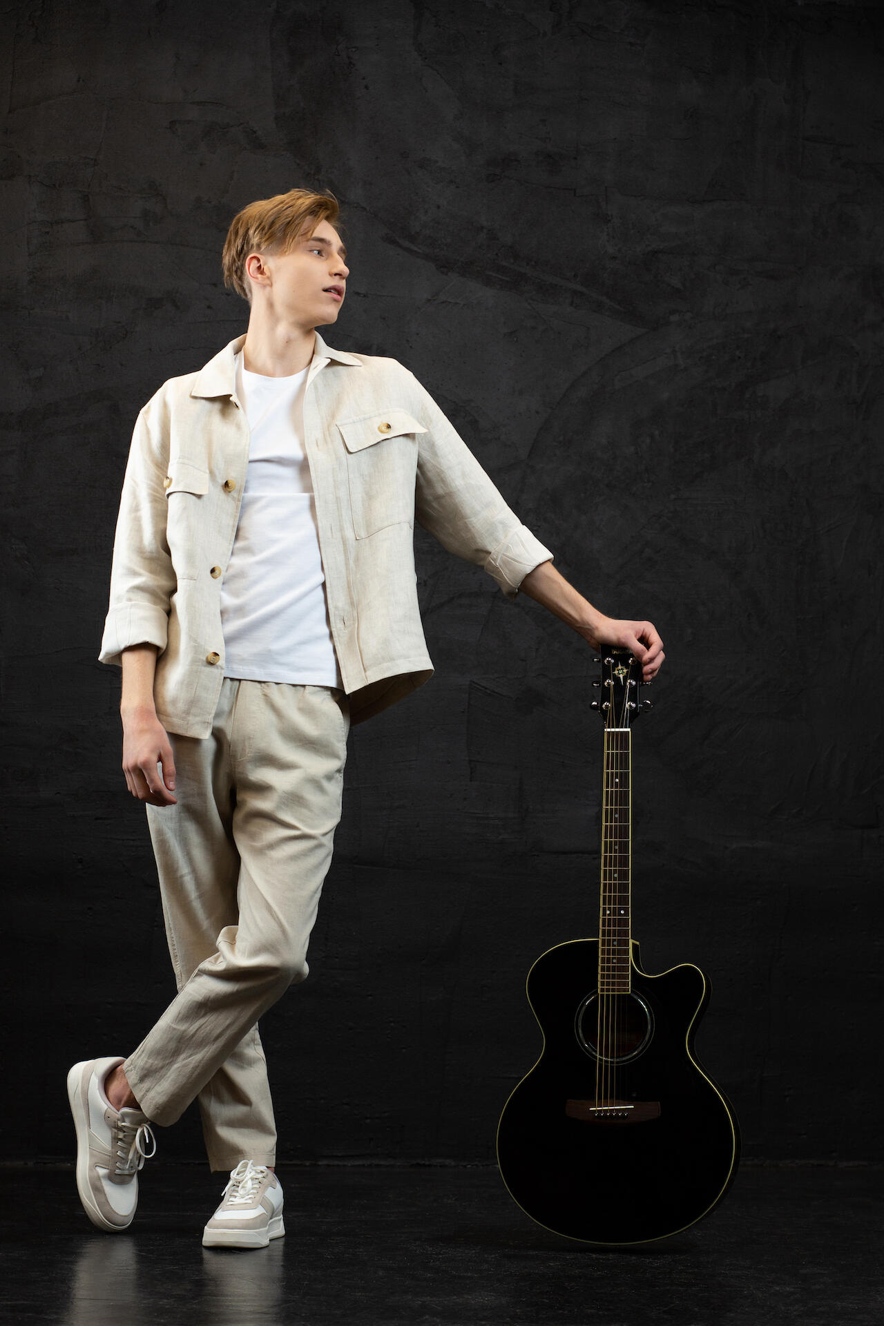 https://cdn.indiemusicreviews.net/images/singer-songwriter-patrick-tabaks-to-release-debut-album-lost-my-mind-in-september-17th.jpg