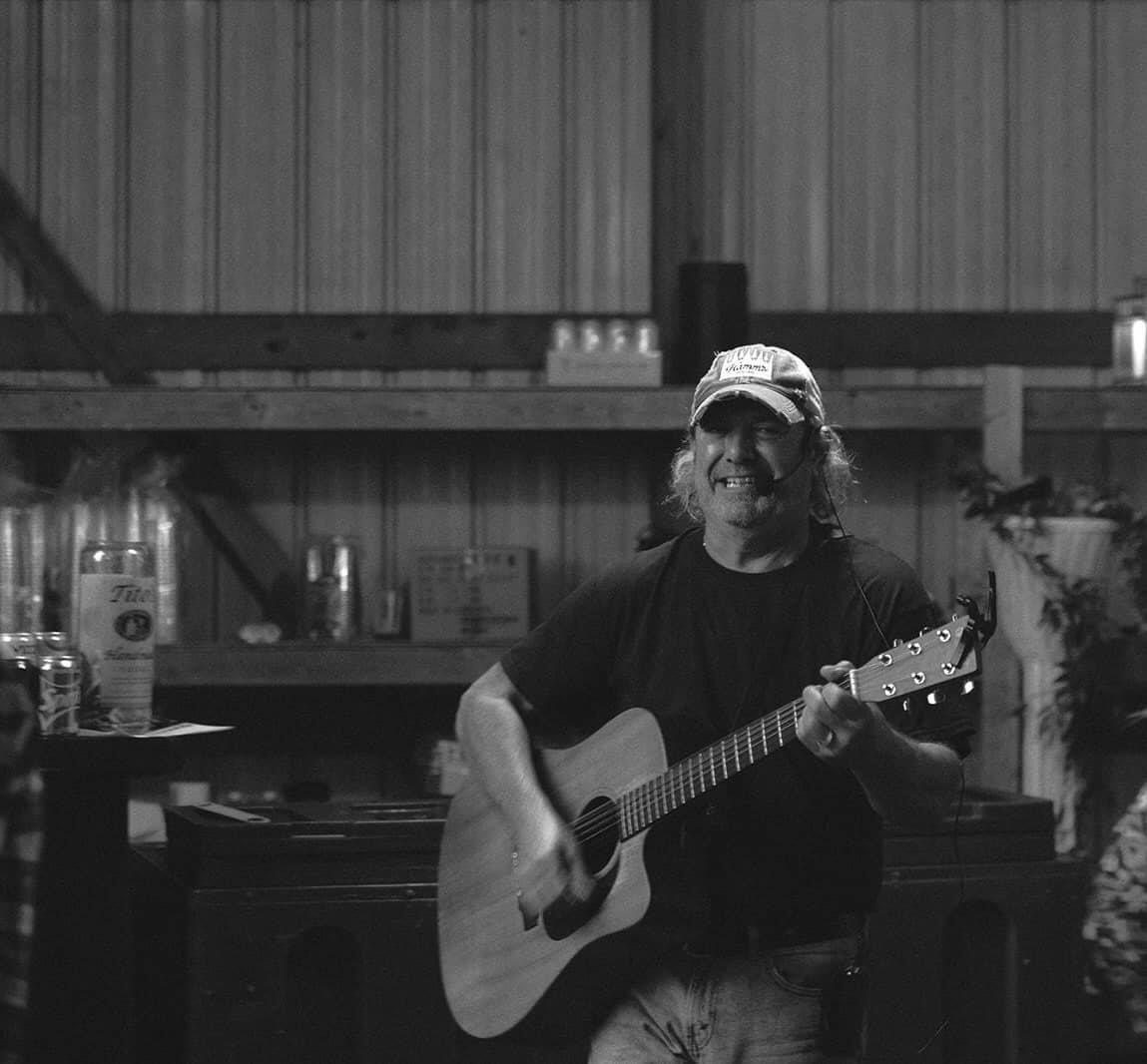 https://cdn.indiemusicreviews.net/images/soul-touching-and-a-deep-consortium-of-music-that-continues-to-enthuse-listeners-jt-wells-releases-a-hit-new-single-for-audiences-all-across-the-world.jpg