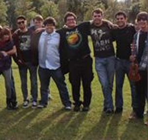 https://cdn.indiemusicreviews.net/images/take-a-walk-in-nick-pagans-food-forest.png