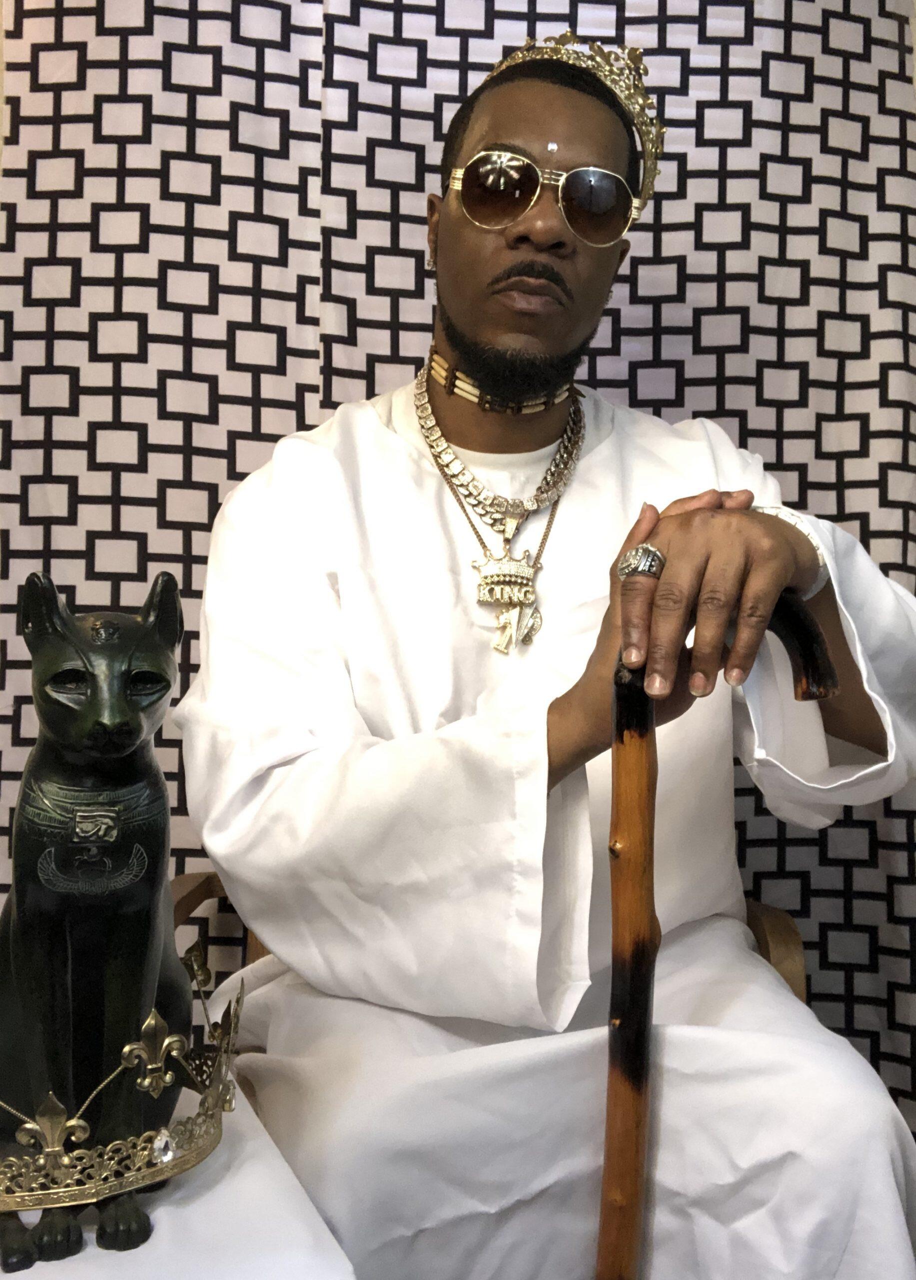 https://cdn.indiemusicreviews.net/images/the-ghetto-priest-king-a-fresh-and-enlightening-hip-hop-sensation.jpg
