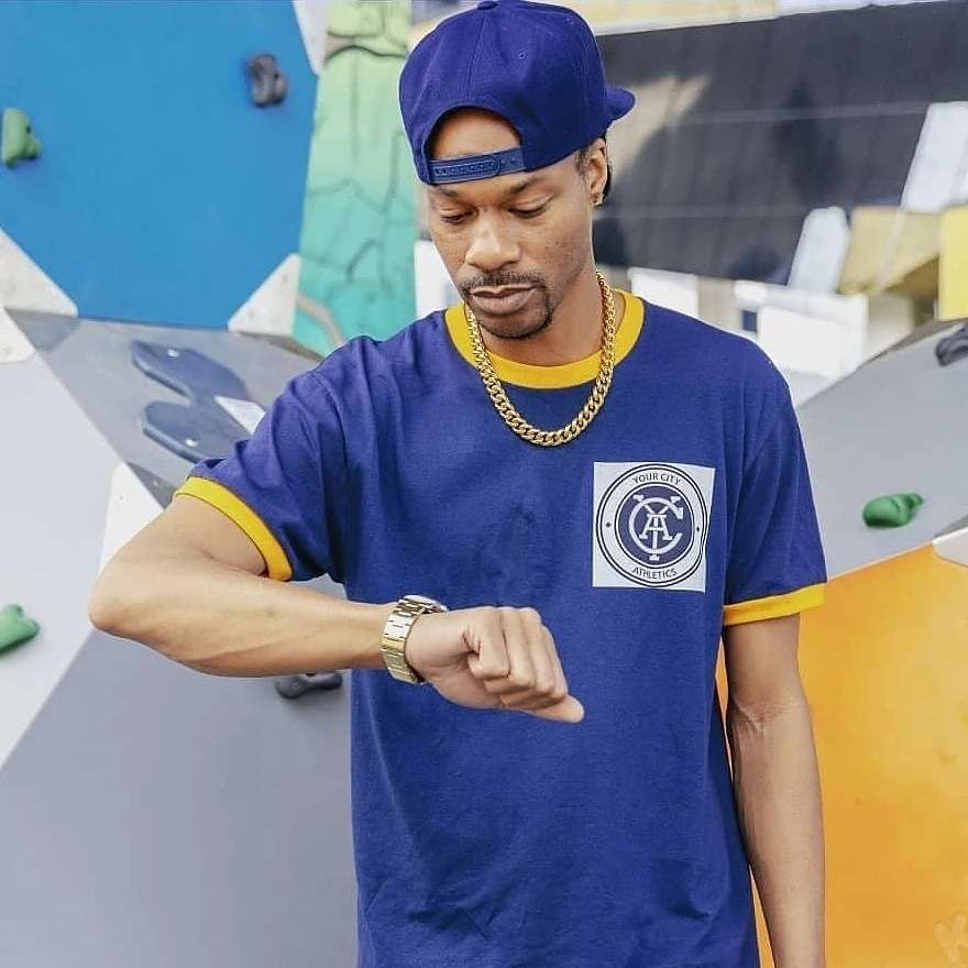 https://cdn.indiemusicreviews.net/images/the-leader-of-the-new-school-and-the-magician-is-here-this-is-88barz.jpg