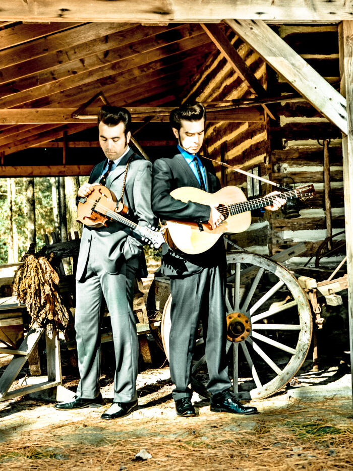 https://cdn.indiemusicreviews.net/images/the-malpass-brothers-self-titled.jpg