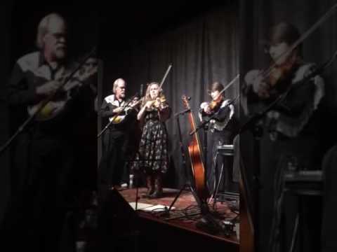 https://cdn.indiemusicreviews.net/images/the-savage-hearts-playing-it-forward.jpg
