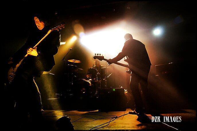 https://cdn.indiemusicreviews.net/images/the-young-royals-staying-loyal-to-rock-n-roll.jpg