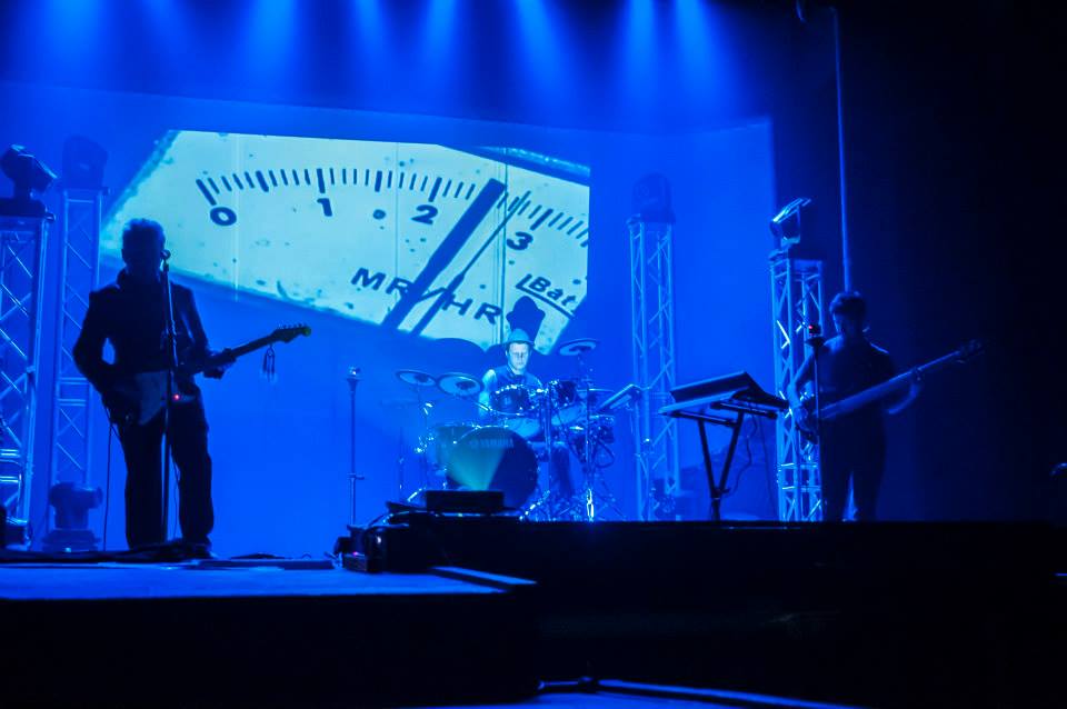 https://cdn.indiemusicreviews.net/images/third-international-drops-new-cd.jpg