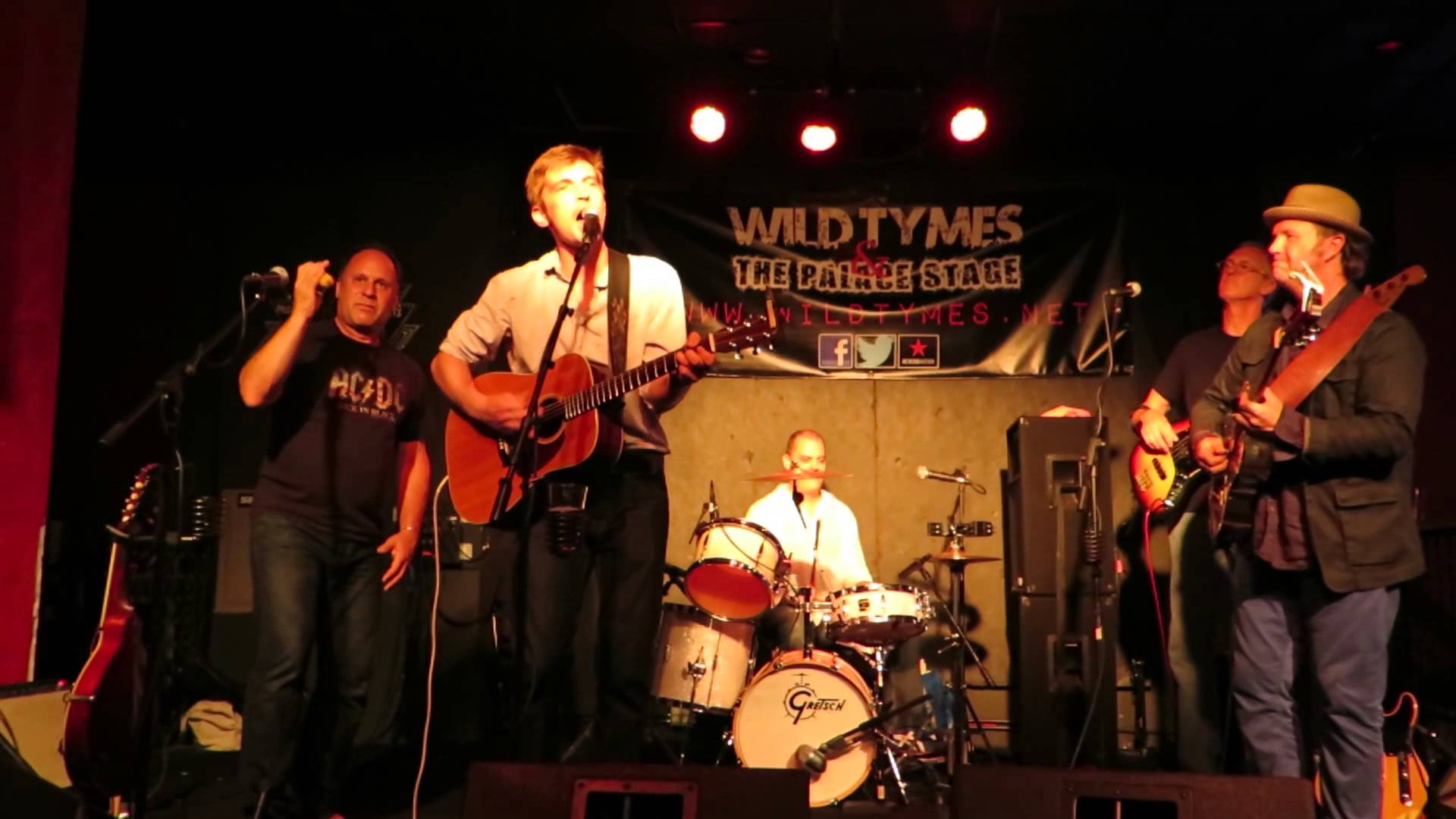 https://cdn.indiemusicreviews.net/images/tim-houlihan-is-back.jpg