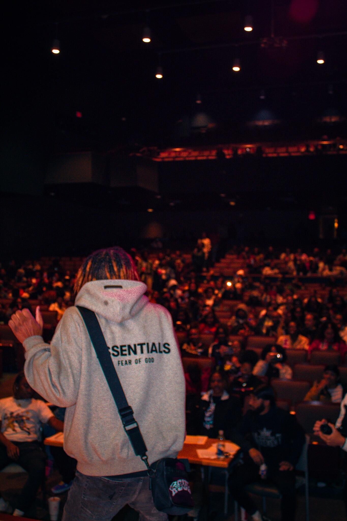 https://cdn.indiemusicreviews.net/images/uniquely-mixing-new-age-rap-and-his-very-own-style-saevus-plans-to-take-over-the-music-scene-on-his-own-terms-2.jpg