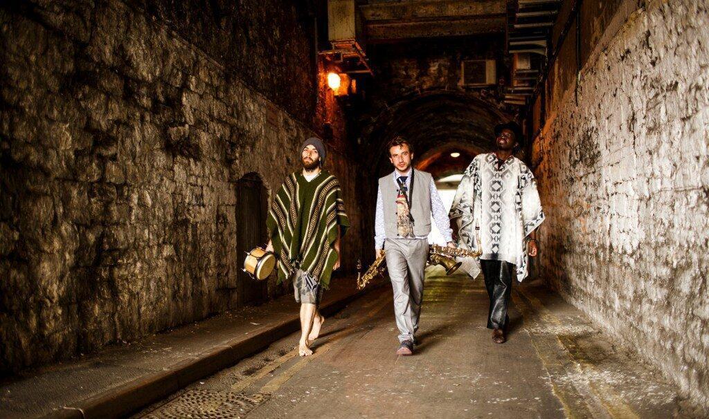 https://cdn.indiemusicreviews.net/images/vonj-rauch.jpg
