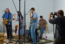 https://cdn.indiemusicreviews.net/images/we-live-in-sod-houses-shark-for-a-week.png